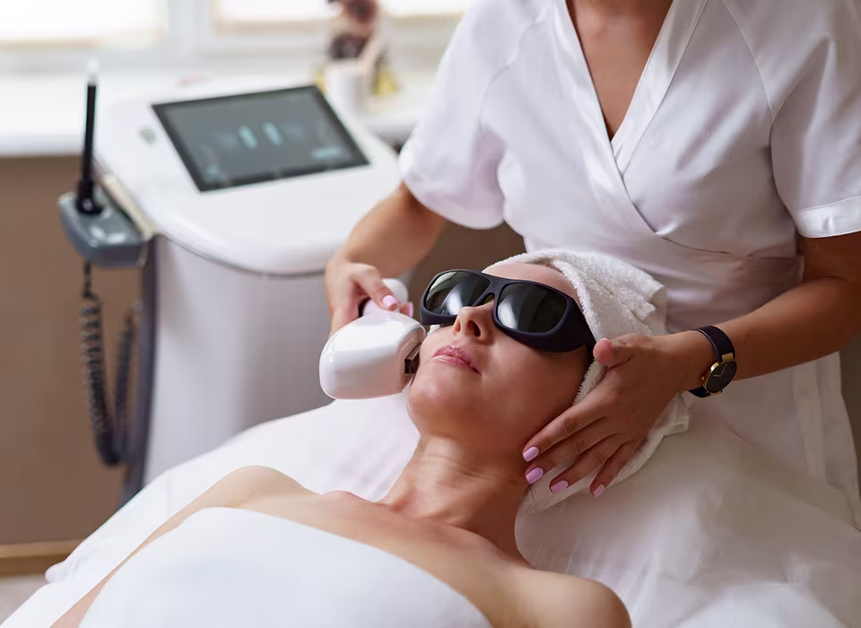 Обстеження в дерматології