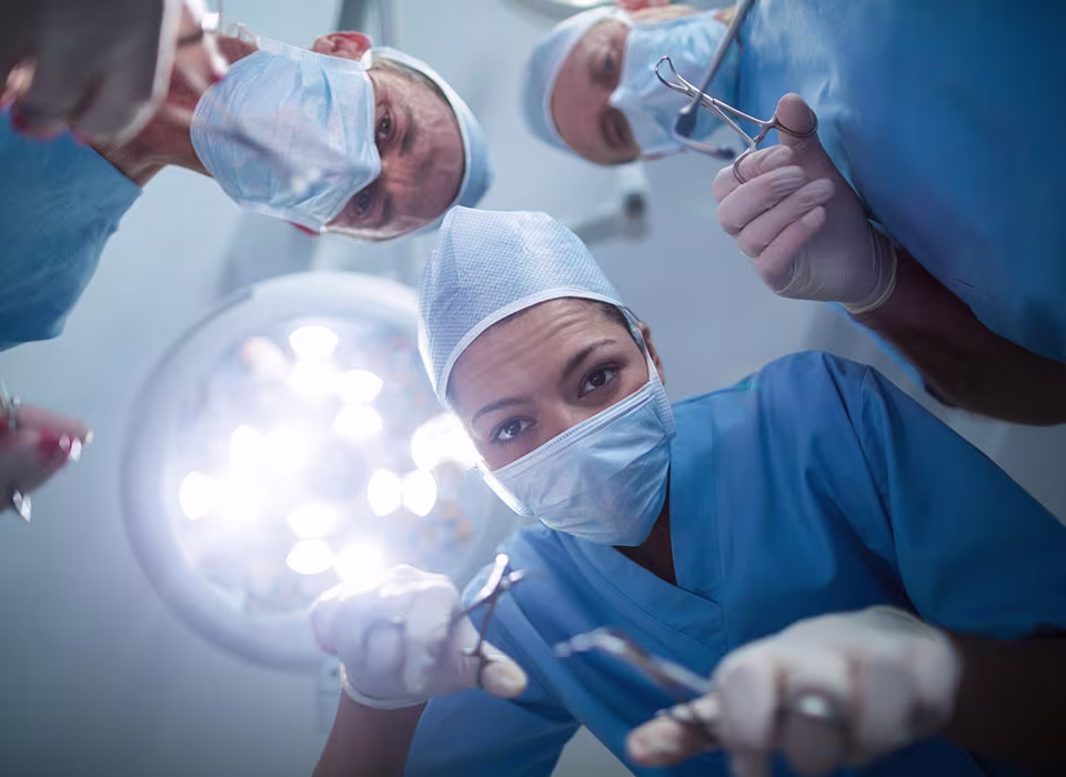 Показання до проведення ендоскопічного видалення утворів ШКТ